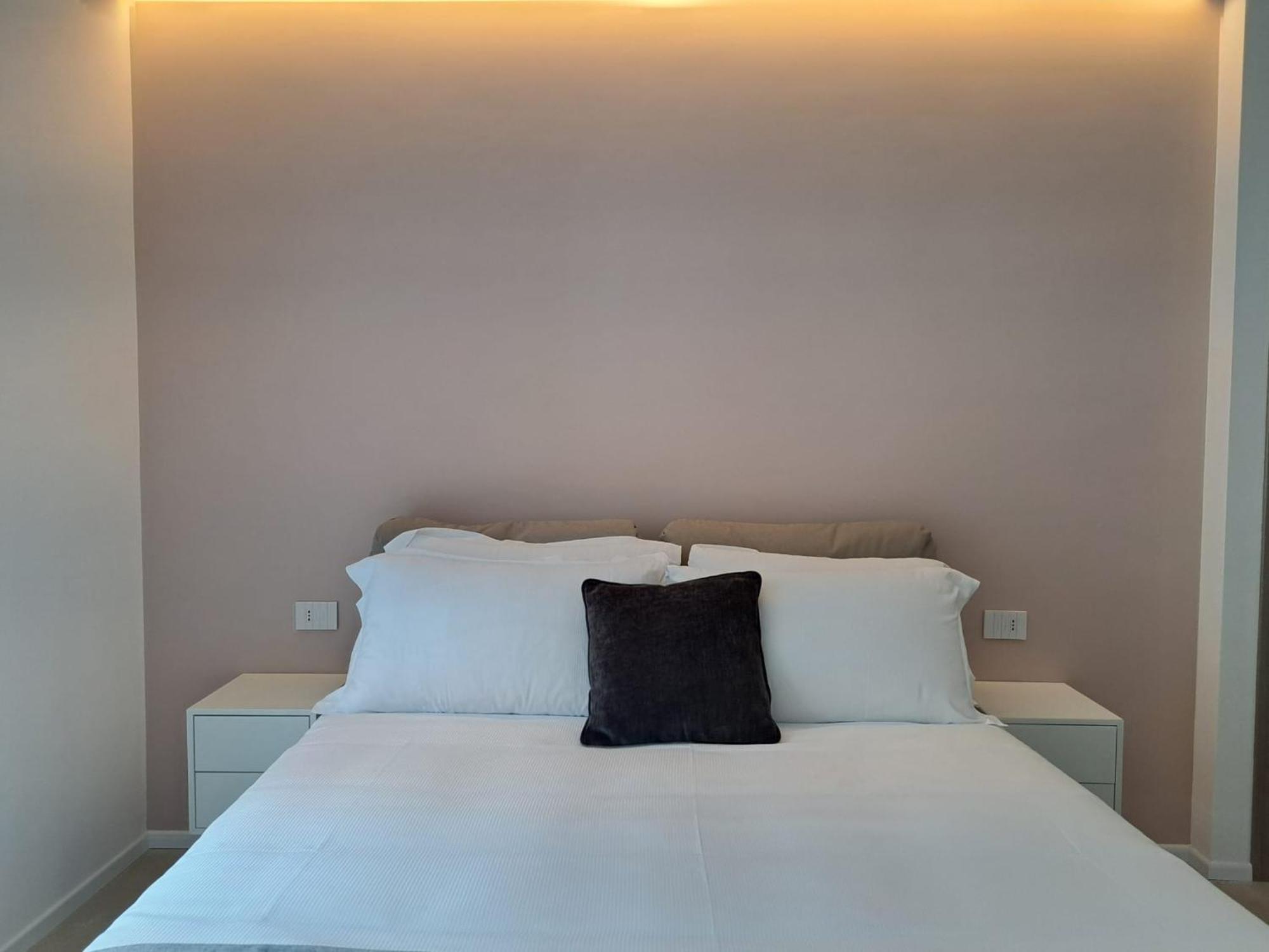 Lario Suite Apartments By Quokka 360 - With Parking Next To Como City Luaran gambar