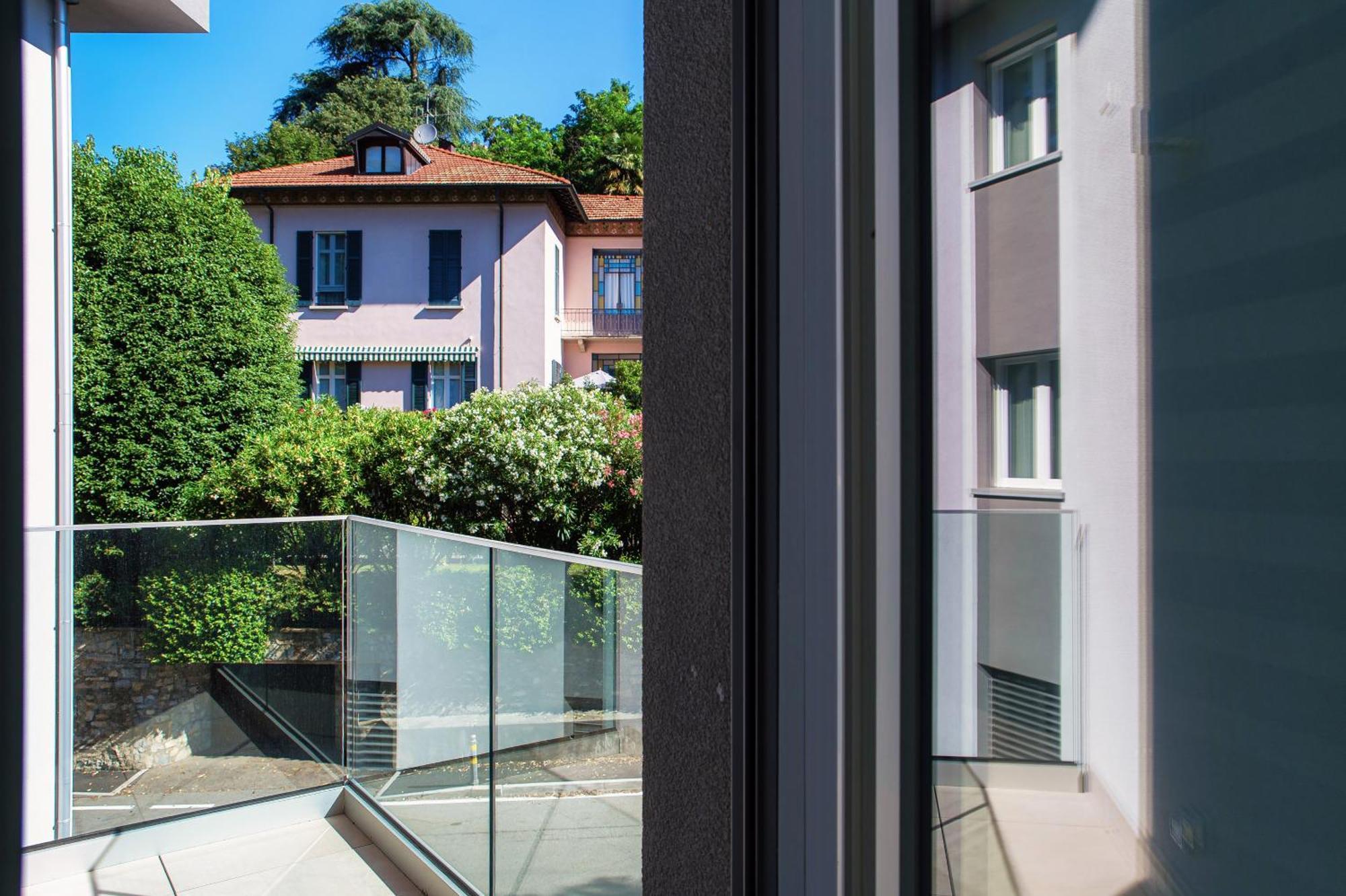 Lario Suite Apartments By Quokka 360 - With Parking Next To Como City Luaran gambar